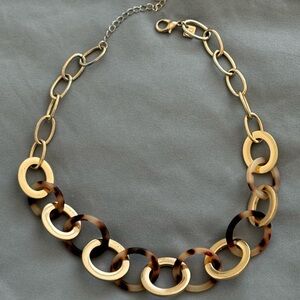 Elegant Gold and Brown Chain Necklace
